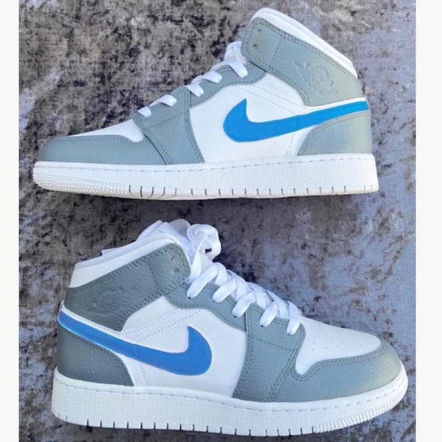Custom Air Jordan 1 GreyJ's Blue Tick🔵