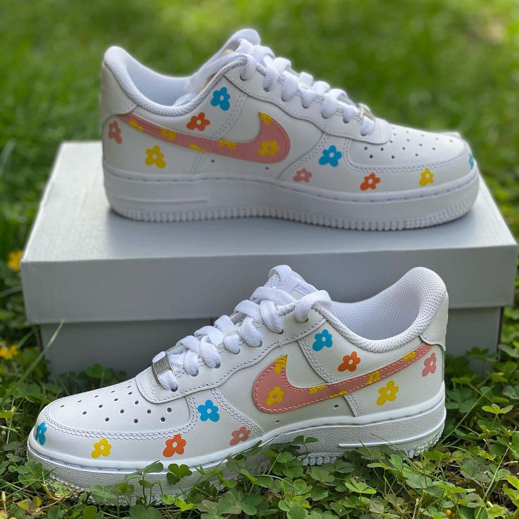 Custom  Air Force 1's🌼🌸