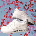 Love is in the 'Airâââ€?Air Force 1's
