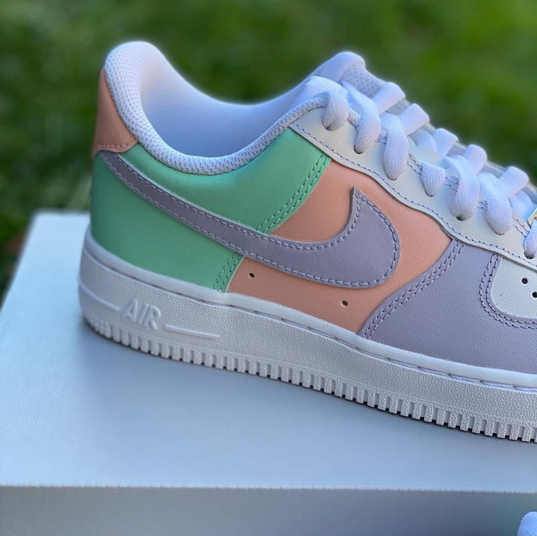 Custom Air Force 1's four colors